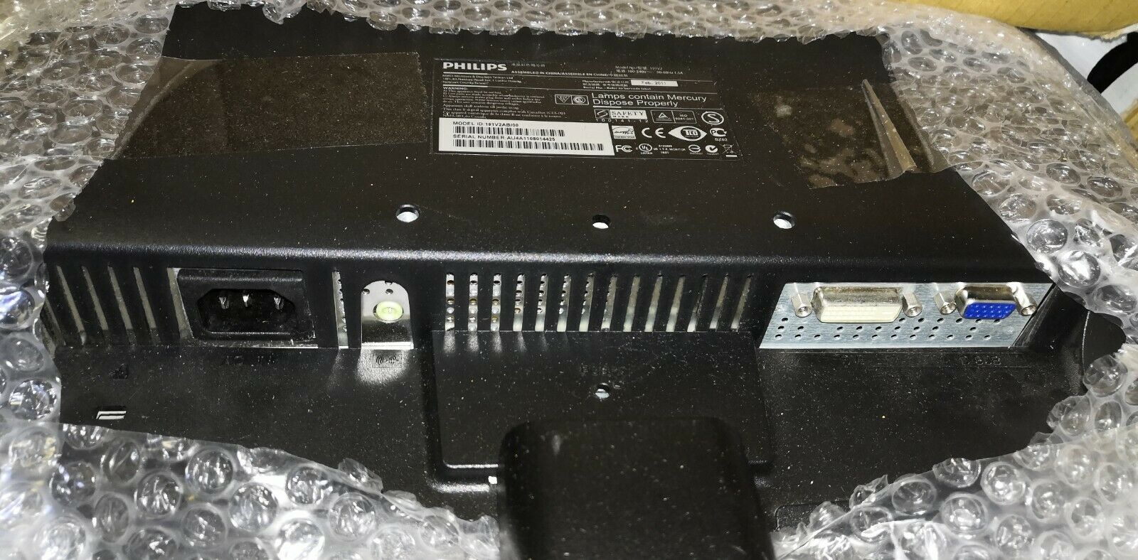 Philips 191V2 Monitor 1366 x 768 LCD Used A