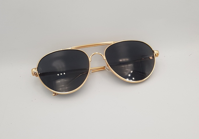 Lux Lenses UK SunGlasses Model GM110352 Gold Grey Aviator Metal
