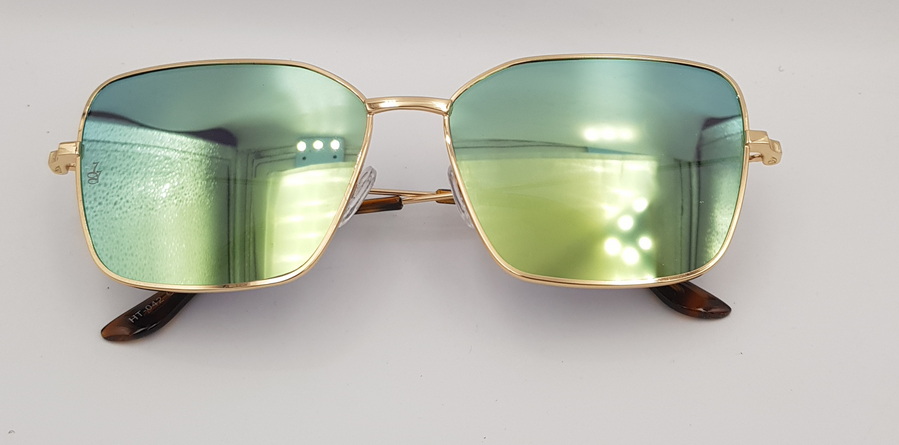 Lux Lenses UK SunGlasses Model WPH HT042 Gold Green Wayfarer Style Metal