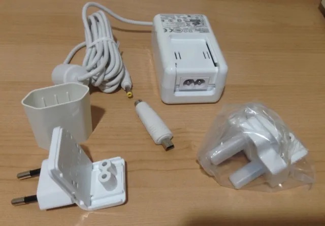 Creative ZEN POWER ADAPTER Charging Cable